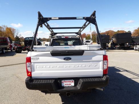 Used 2020 Ford F250 XL w/ Power Equipment Group image 6