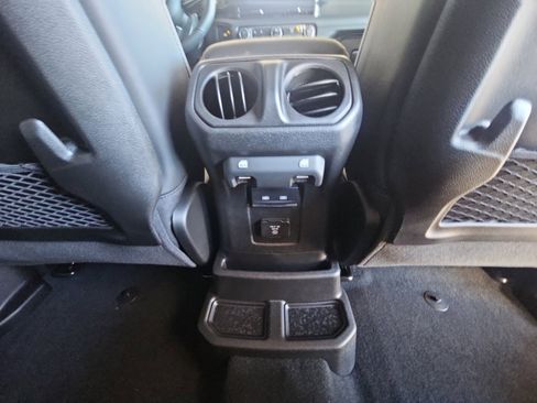 New 2025 Jeep Wrangler Unlimited Rubicon 392 image 32