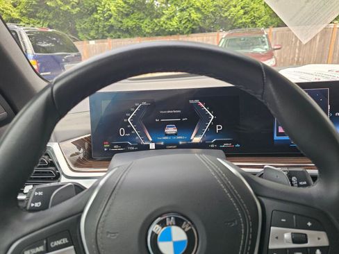 Used 2026 BMW X5 xDrive40i AWD/4WD image 25