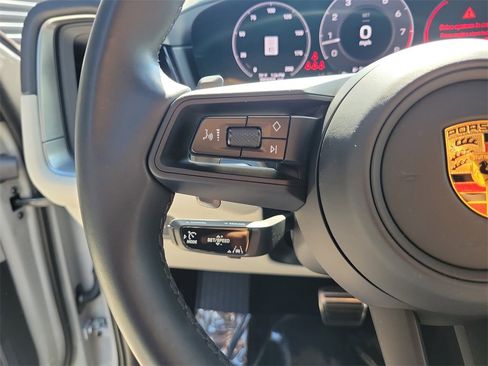 Used 2024 Porsche Cayenne S image 29