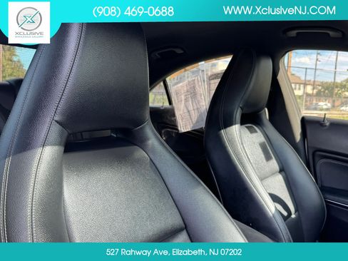Used 2018 Mercedes-Benz CLA 250 w/ AMG Line Exterior image 23
