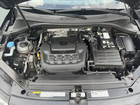 Used 2019 Volkswagen Tiguan SE w/ 3rd Row Seat Package image 9