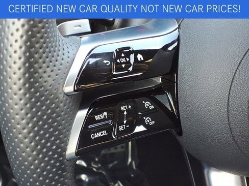 Used 2026 Mercedes-Benz GLC 300 4MATIC image 9