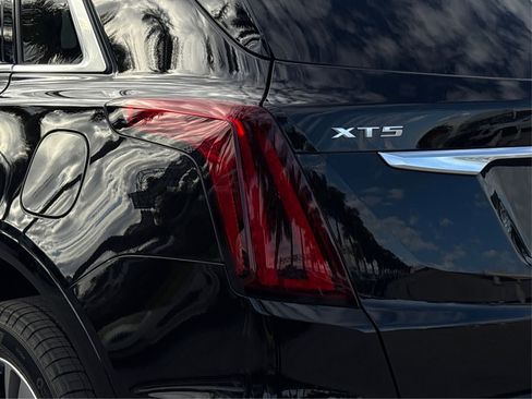 New 2026 Cadillac XT5 Premium Luxury image 15
