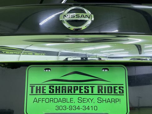 Used 2020 Nissan Armada SL w/ Premium Package image 12