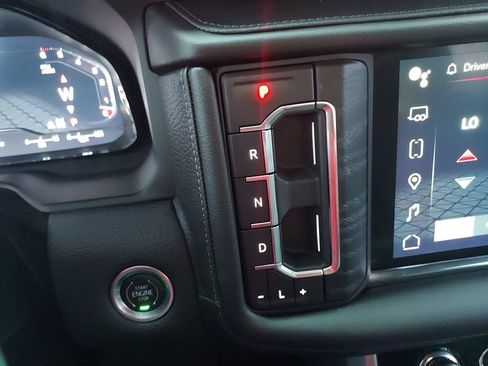 Used 2023 GMC Yukon Denali AWD/4WD image 25