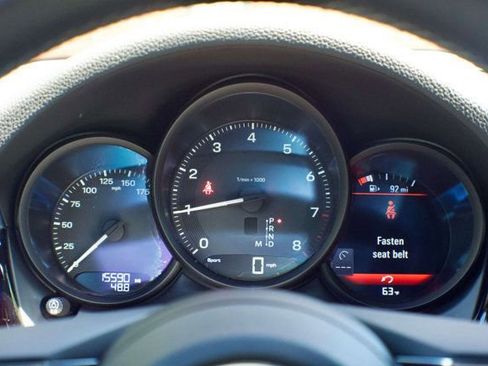 Used 2023 Porsche Macan AWD/4WD image 26