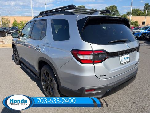 New 2026 Honda Pilot Black Edition image 5
