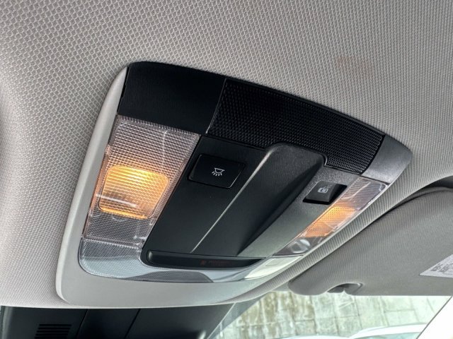 Used 2023 Kia Sorento LX AWD/4WD image 29