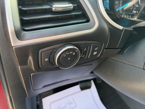 Used 2019 Ford Edge SEL w/ Equipment Group 201A AWD/4WD image 17