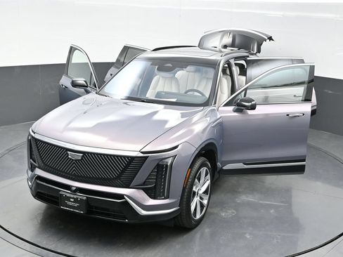Used 2026 Cadillac Vistiq Luxury AWD/4WD image 58