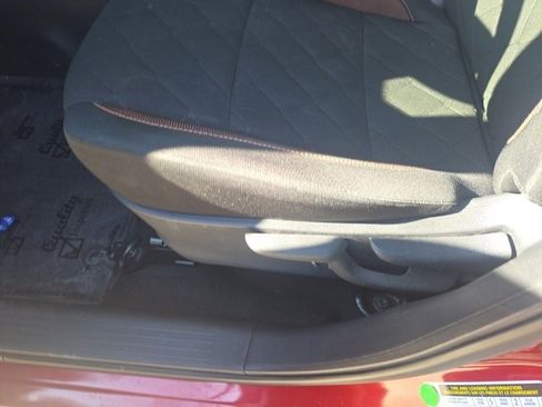 Used 2020 Nissan Kicks SR image 7