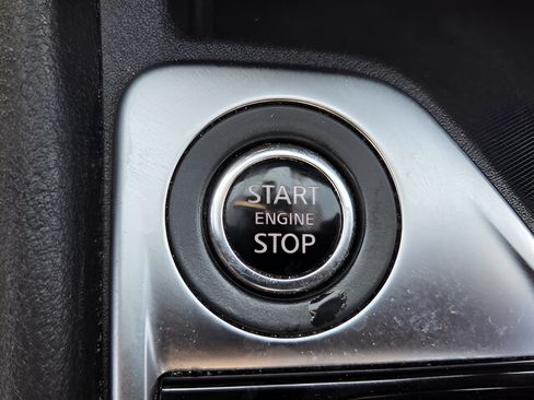 Used 2024 Nissan Sentra SV FWD image 21