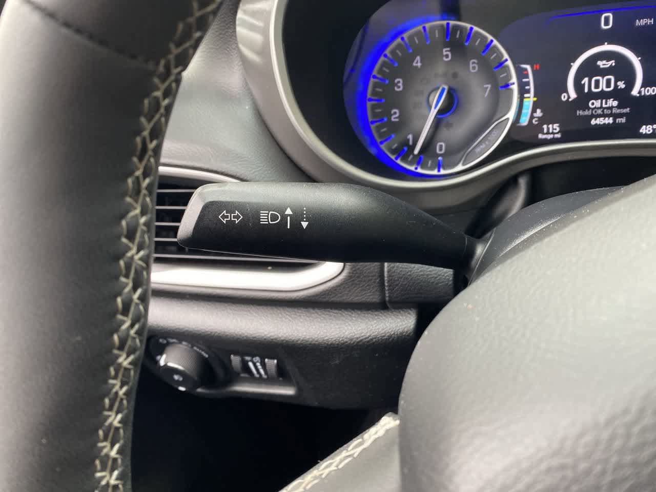 Used 2025 Chrysler Pacifica Select FWD image 22