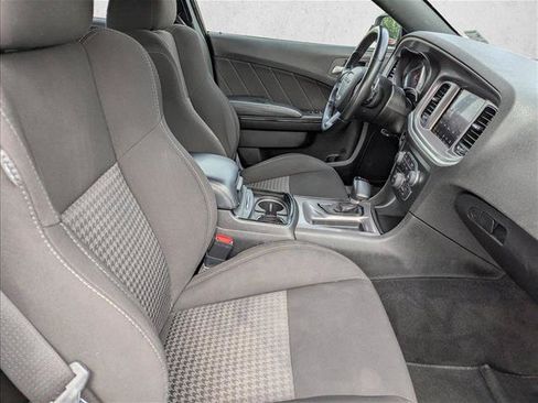 Used 2022 Dodge Charger R/T RWD image 28