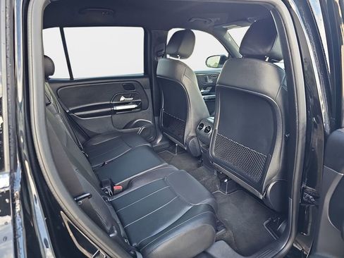 Used 2025 Mercedes-Benz GLB 250 GLB 250 image 13