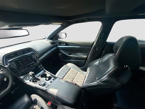 Used 2022 Nissan Maxima SR w/ Sport Mat Group image 25