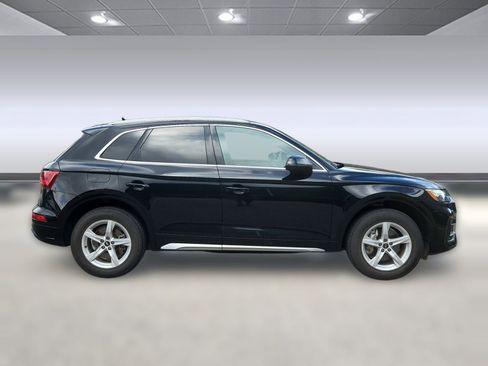 Used 2021 Audi Q5 Premium image 8