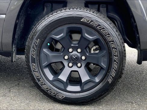 Certified 2025 RAM 1500 Big Horn AWD/4WD image 9
