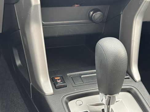 Used 2015 Subaru Forester 2.5i Premium w/ Popular Package #2 image 9