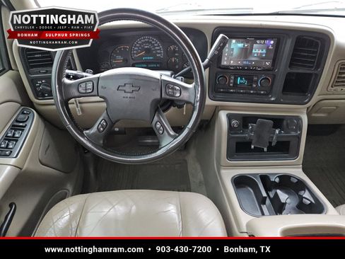 Used 2004 Chevrolet Silverado 2500 LS w/ Heavy-Duty Power Package AWD/4WD image 10