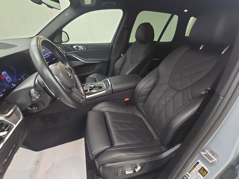 Certified 2025 BMW X5 xDrive40i w/ M Sport Package AWD/4WD image 12