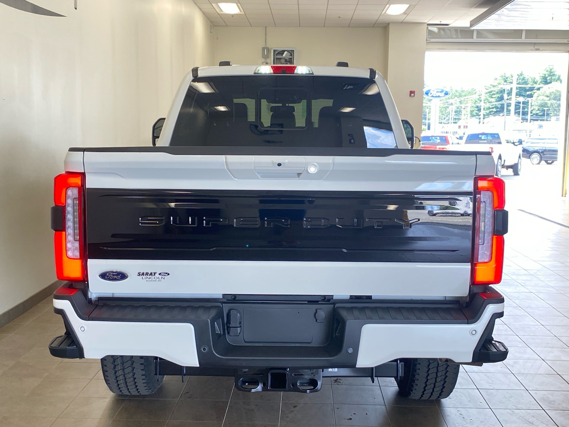 New 2026 Ford F350 Platinum w/ FX4 Off-Road Package AWD/4WD image 6