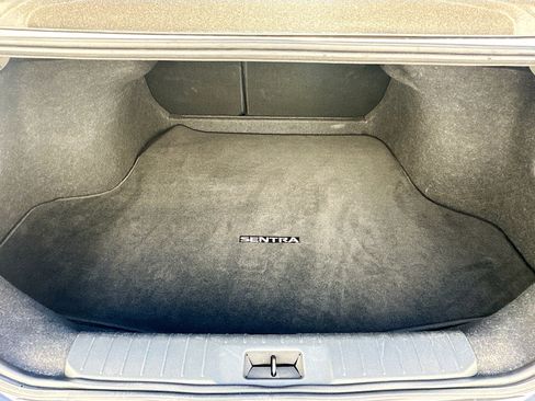 Used 2024 Nissan Sentra SV image 27