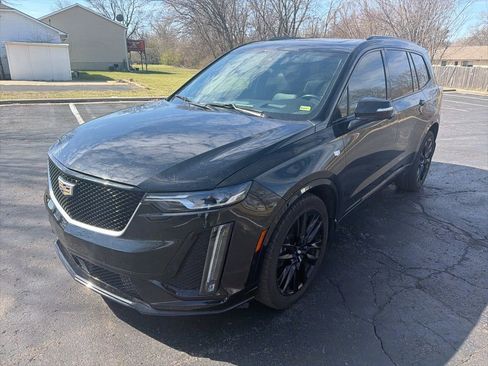 Used 2020 Cadillac XT6 Sport image 2