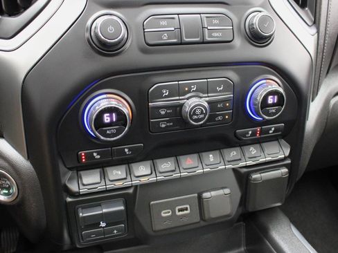Used 2020 Chevrolet Silverado 1500 RST AWD/4WD image 67