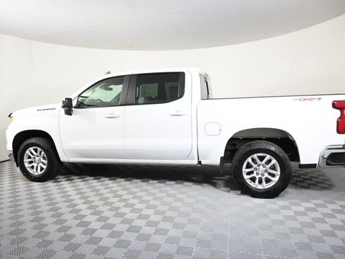 Used 2022 Chevrolet Silverado 1500 LT image 3