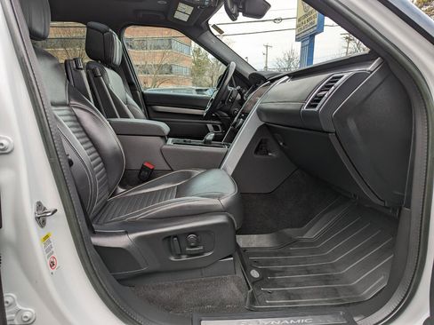 Used 2023 Land Rover Discovery S R-Dynamic image 27