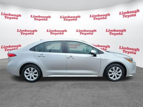 Used 2024 Toyota Corolla LE FWD image 18