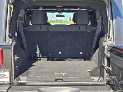 Used 2015 Jeep Wrangler Unlimited Sport w/ Connectivity Group image 21