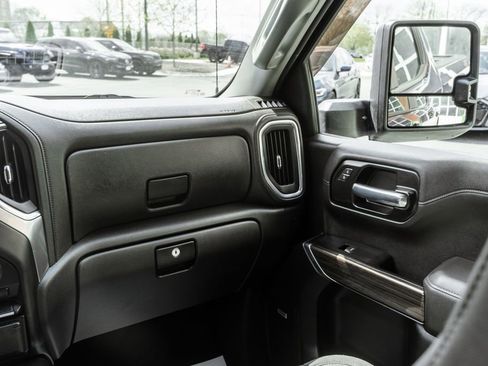 Used 2021 Chevrolet Silverado 1500 LT Trail Boss w/ Convenience Package II AWD/4WD image 14