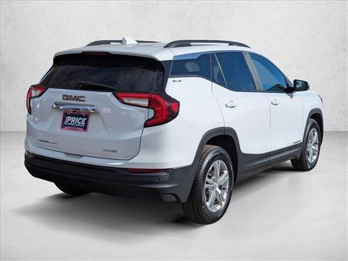 Used 2022 GMC Terrain SLE w/ Driver Convenience Package image 5