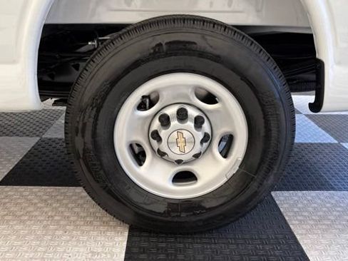 New 2026 Chevrolet Express 2500 RWD image 12