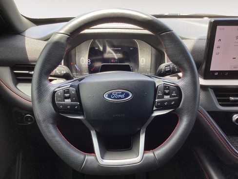 Used 2025 Ford Explorer ST-Line w/ Premium Package RWD image 18