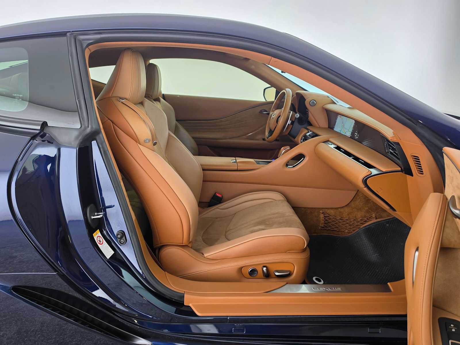 Used 2018 Lexus LC 500 Coupe w/ Sport Package RWD image 10