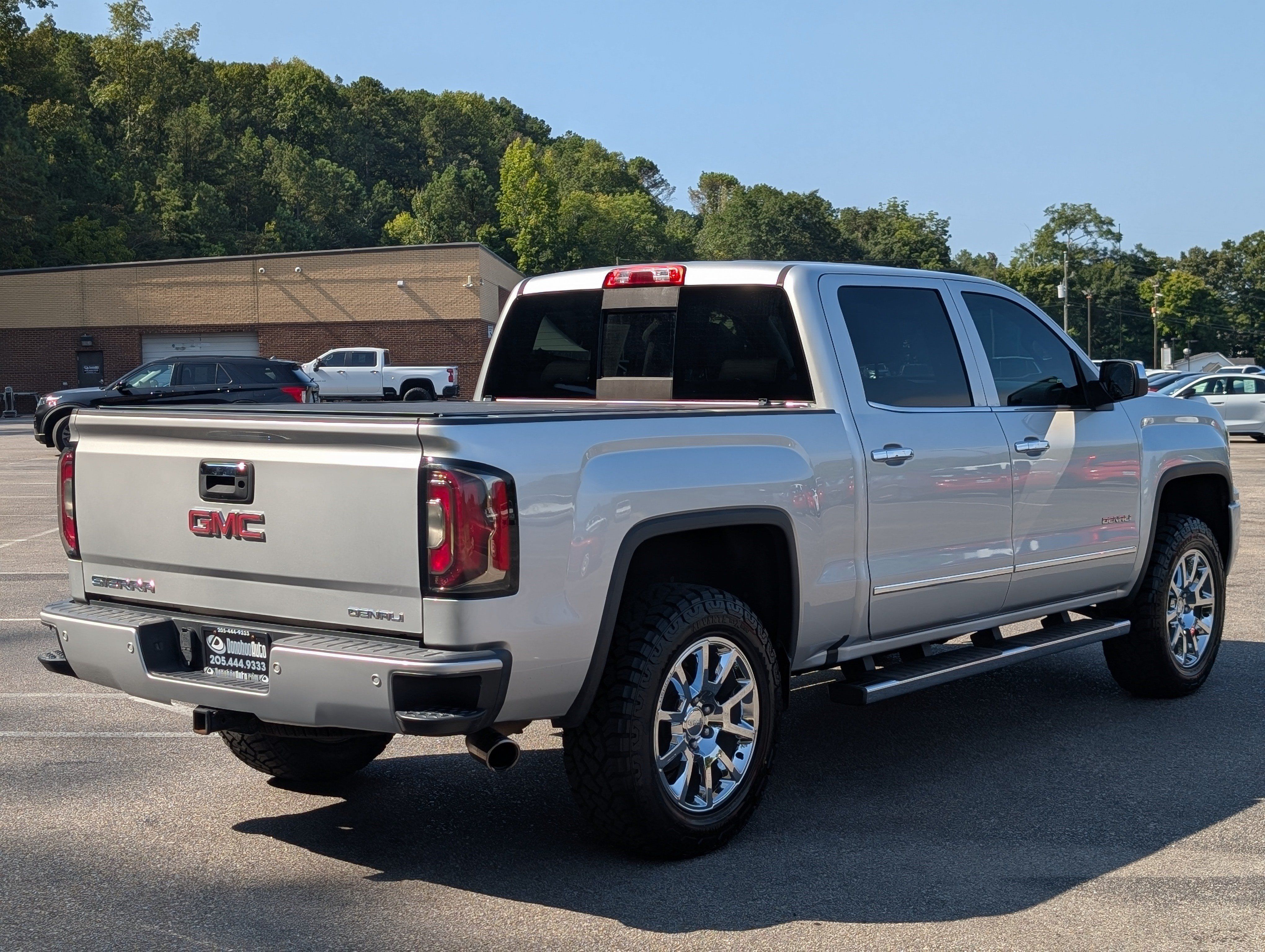 Used 2018 GMC Sierra 1500 Denali AWD/4WD image 9