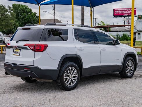 Used 2017 GMC Acadia SLT AWD/4WD image 5