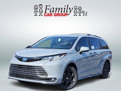 New 2025 Toyota Sienna XLE Woodland Edition