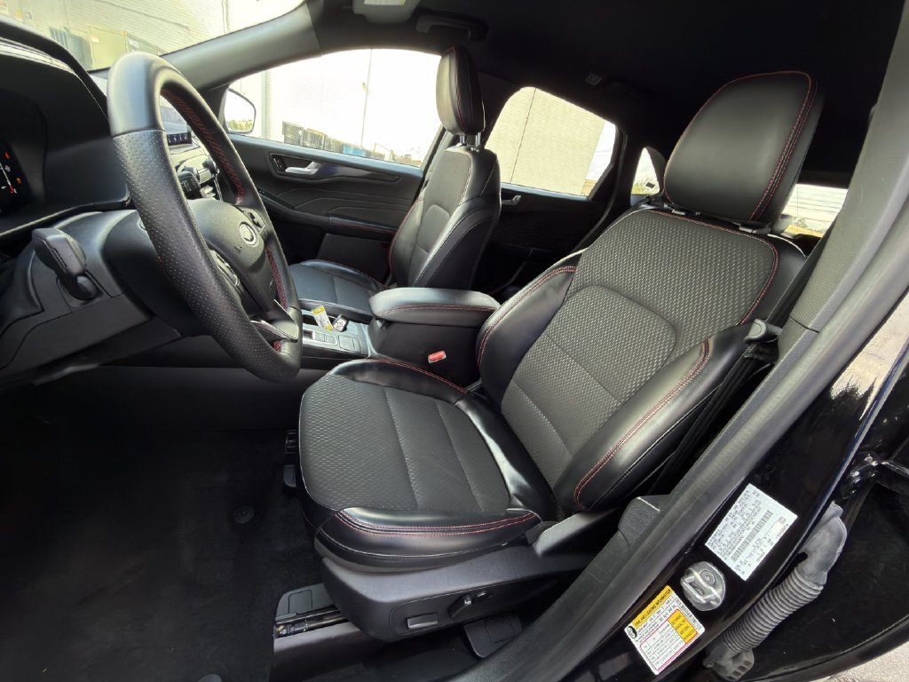 Used 2025 Ford Escape ST-Line FWD image 22