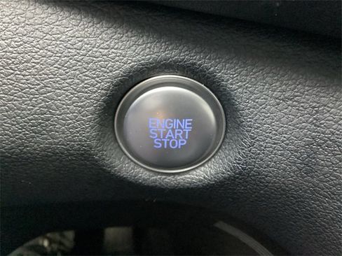 Used 2022 Hyundai Santa Fe SEL w/ Convenience Package image 19