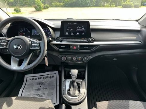 Used 2020 Kia Forte LXS FWD image 11