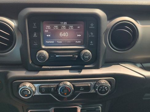 Used 2021 Jeep Wrangler Unlimited Sport AWD/4WD image 14