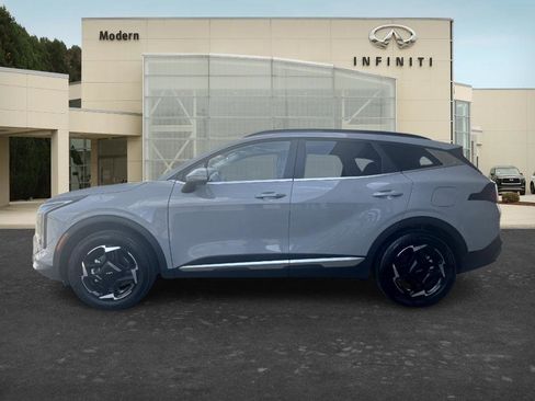 Used 2026 Kia Sportage EX w/ EX Panorama Roof Package image 7