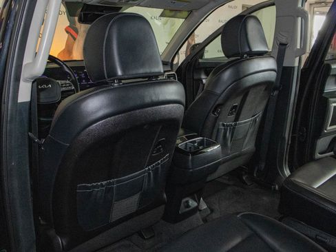 Used 2025 Kia Telluride S image 10