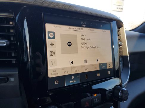 New 2026 RAM 1500 Express image 15