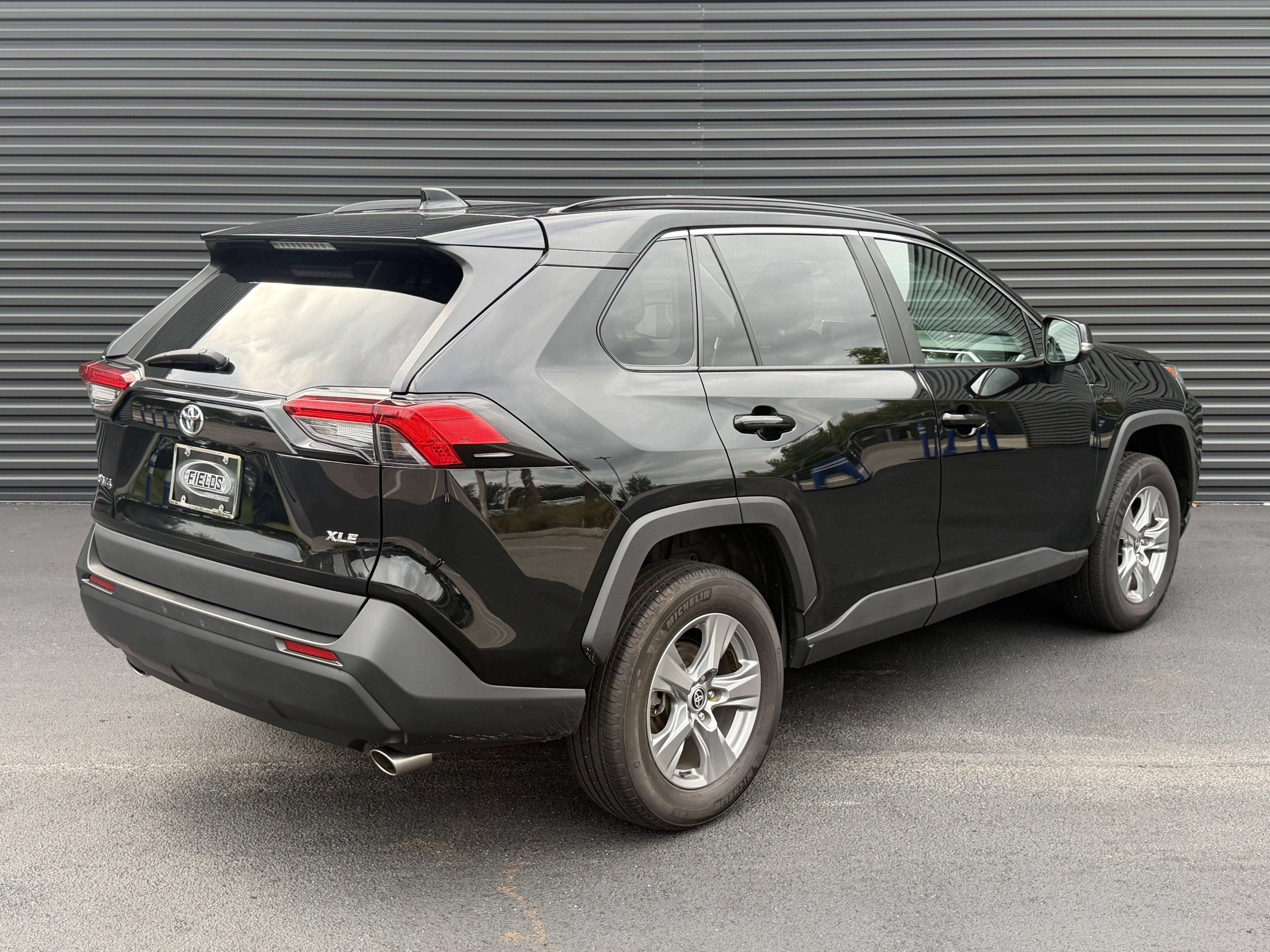 Used 2024 Toyota RAV4 XLE FWD image 9